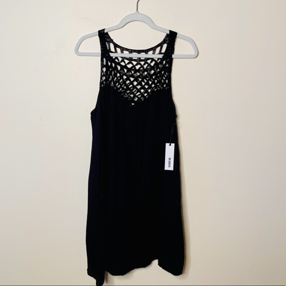 BB DAKOTA // NWT BLACK LACE TOP - Picture 2 of 7